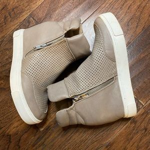 Steve Madden Womens Wedge Sneakers